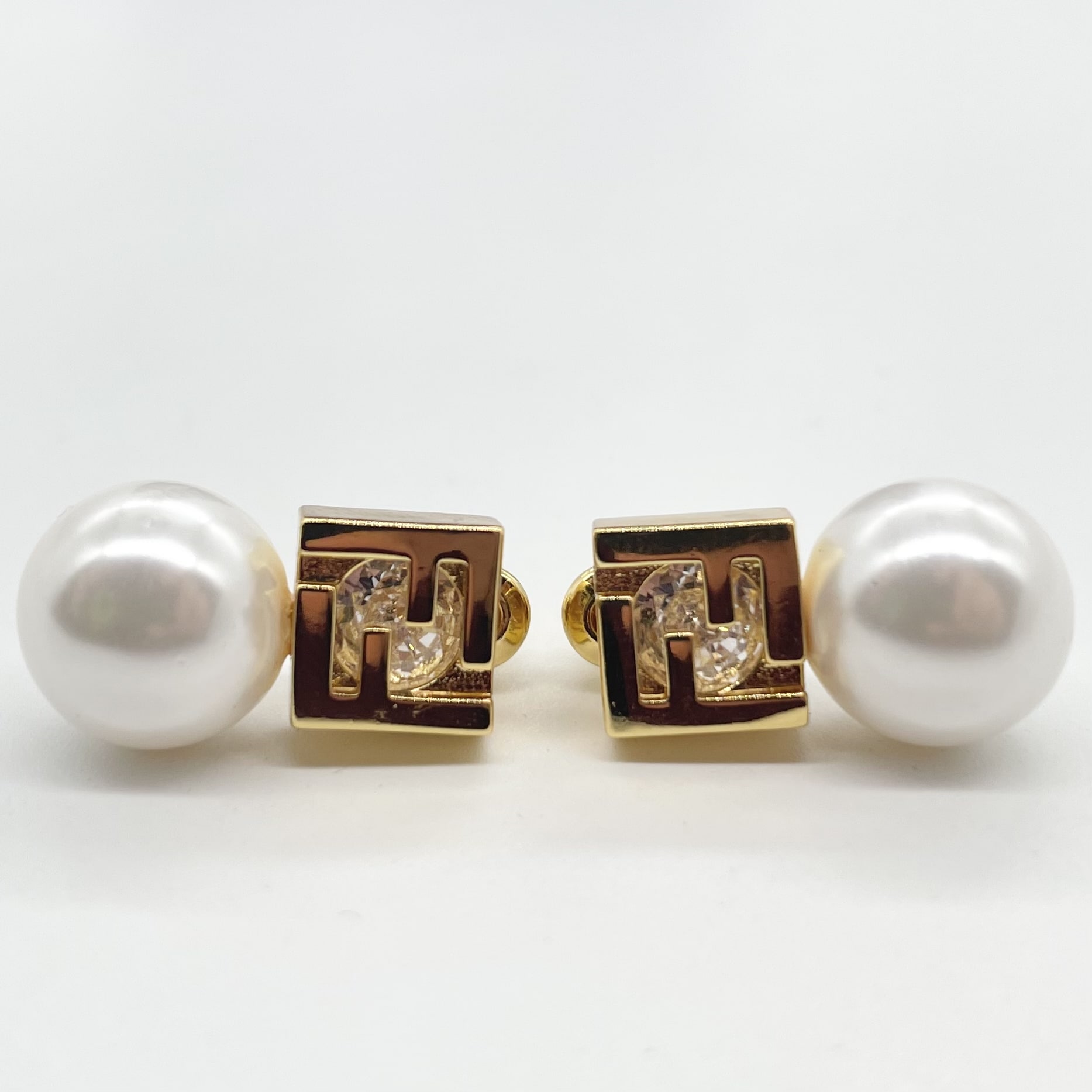 Beautiful Vintage FENDI Earrings Clip on Simulated Pearl Signed - Etsy